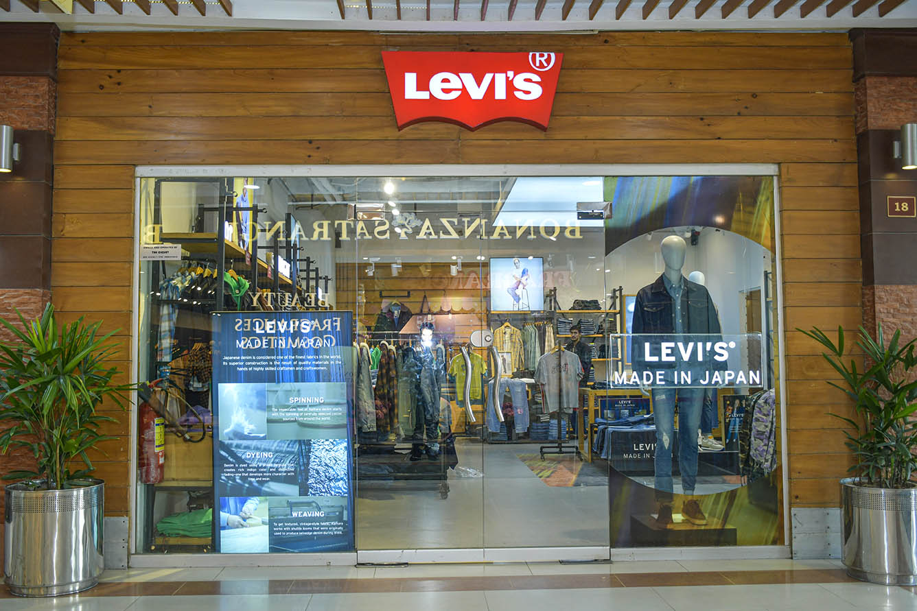 levi's